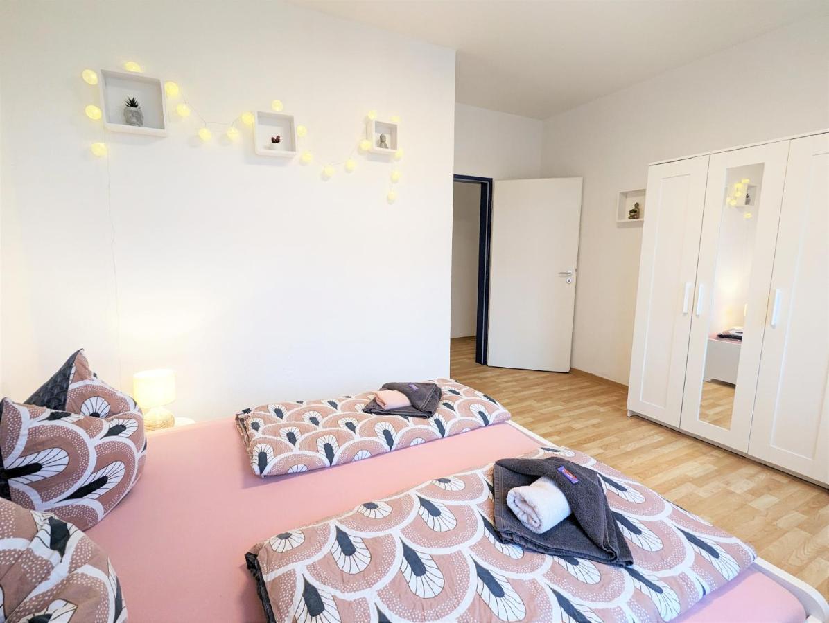 زبنيتس Lichtdurchflutete Helle Wohnung Mit Garten Sauna & Pool - Hw3 المظهر الخارجي الصورة